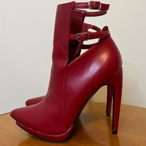 Ankle high boots | Size 7 | Red | .5 front platform, 4.75 heel
